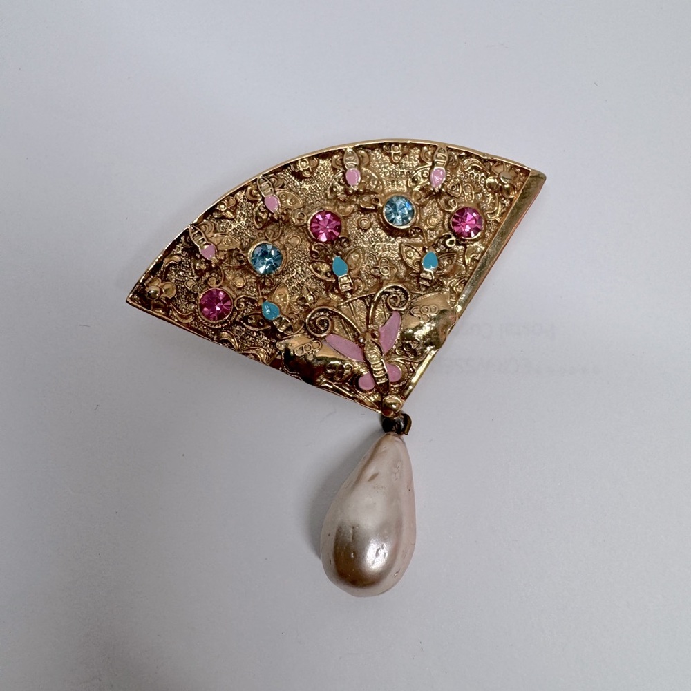 Enamel fan butterfly pin brooch